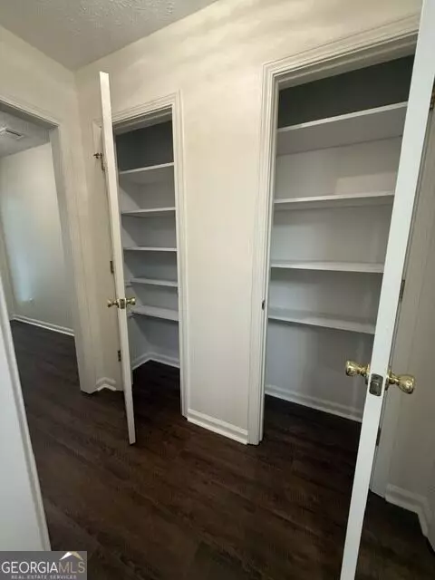 Entry Way - 255 Lakeside Dr, Covington, GA 30016 photo 4 of 6
