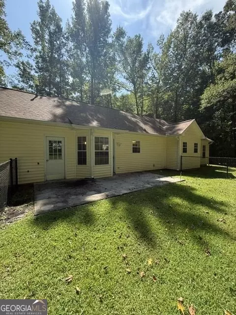 Exterior - 255 Lakeside Dr, Covington, GA 30016 photo 5 of 5