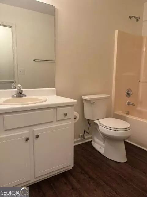 Bath - 255 Lakeside Dr, Covington, GA 30016 photo 1 of 1