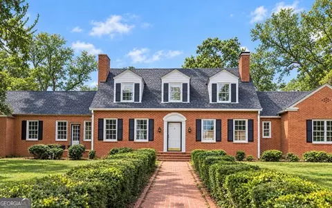 8 Old Chestnut St, Lumpkin, GA 31815