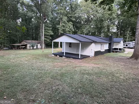 Exterior - 326 Eichelberger Dr, Lagrange, GA 30241 photo 2 of 4