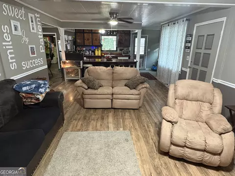 Living - 326 Eichelberger Dr, Lagrange, GA 30241 photo 2 of 2