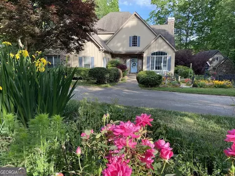 308 Laurel Lakes Dr, Carrollton, GA 30116