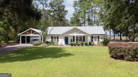 2215 Oscar Rd, White Oak, GA 31568