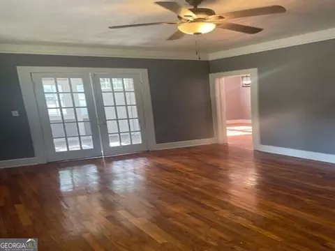 Living - 804 E 6th St, West Point, GA 31833 photo 5 of 10