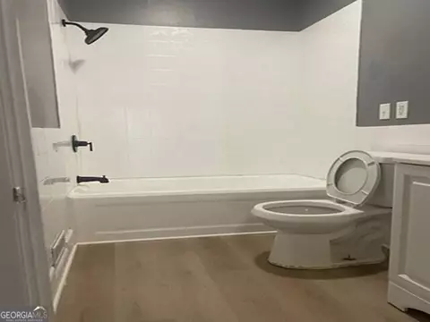 Bath - 804 E 6th St, West Point, GA 31833 photo 1 of 1
