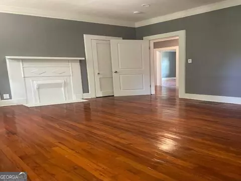 Living - 804 E 6th St, West Point, GA 31833 photo 3 of 10
