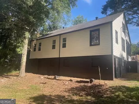Exterior - 804 E 6th St, West Point, GA 31833 photo 5 of 9