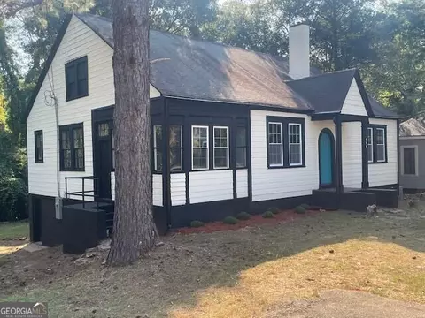 Exterior - 804 E 6th St, West Point, GA 31833 photo 4 of 9