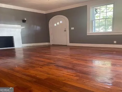 Living - 804 E 6th St, West Point, GA 31833 photo 6 of 10