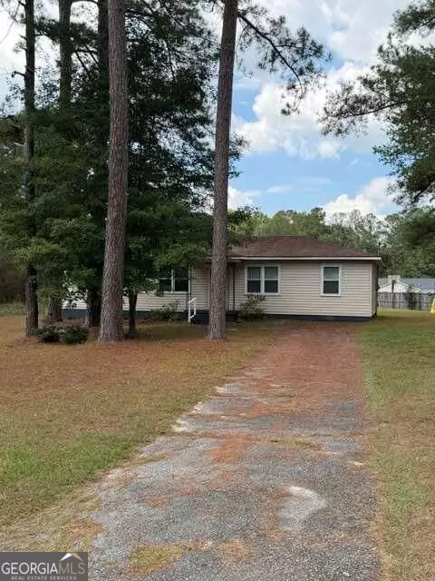 99 Hill Ln, Sandersville, GA 31082