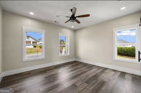 Living - 112 Lagrange St, Newnan, GA 30263 photo 6 of 6