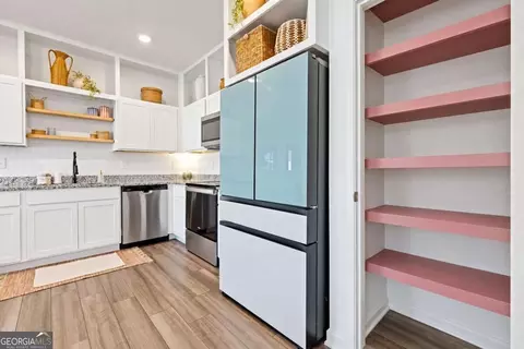 Kitchen - 28 Kielder Dr, Winder, GA 30680 photo 2 of 3