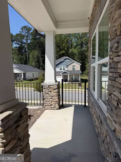 Exterior - 1981 Fairchild Ave, Grayson, GA 30017 photo 2 of 3