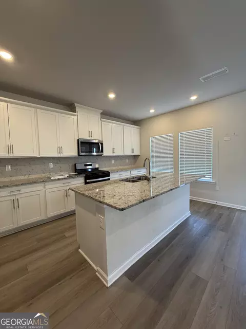 Kitchen - 1981 Fairchild Ave, Grayson, GA 30017 photo 1 of 1