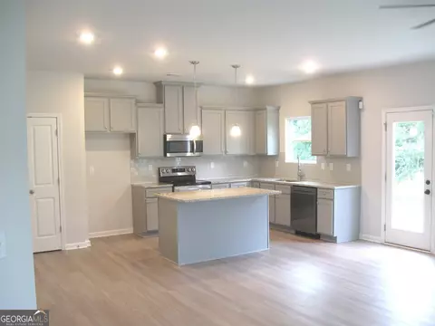 Kitchen - 11854 Rizvan Pl, Covington, GA 30014 photo 2 of 3