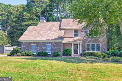 2388 Radbury Ln, Snellville, GA 30078