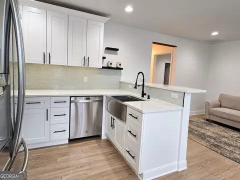 Kitchen - 104-108 W May St, Winder, GA 30680 photo 2 of 3