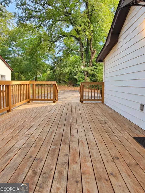 Exterior - 104-108 W May St, Winder, GA 30680 photo 4 of 6