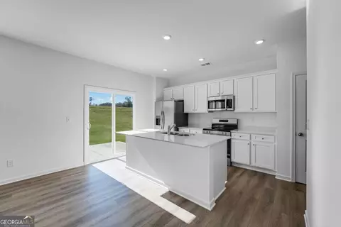 Entry Way - 25 Gulfstream Dr, Lagrange, GA 30241 photo 1 of 4
