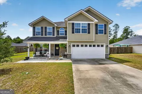 724 Waterlily Ct, Hinesville, GA 31313