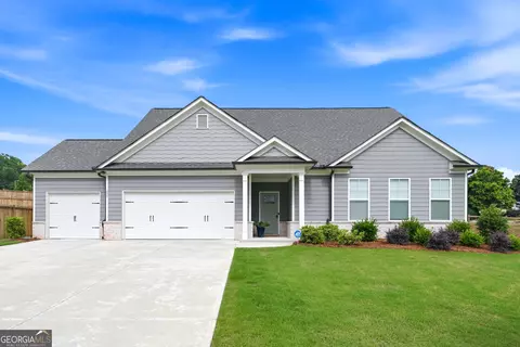155 Cherokee Rose Ln, Hoschton, GA 30548