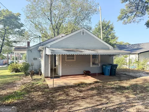 Exterior - 2402 N Broad St, Commerce, GA 30529 photo 3 of 3