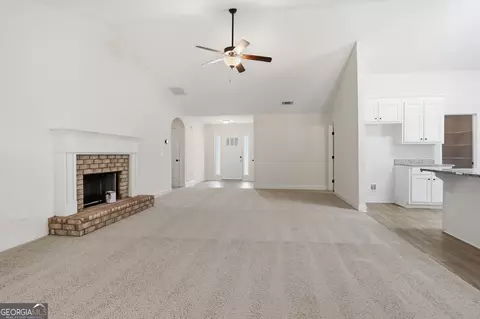 Living - 231 Camp Ct #11, Bethlehem, GA 30620 photo 3 of 3