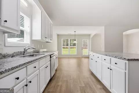 Entry Way - 231 Camp Ct #11, Bethlehem, GA 30620 photo 2 of 2