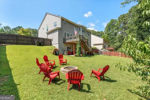 Exterior - 410 Wynfield Dr, Tyrone, GA 30290 photo 8 of 19