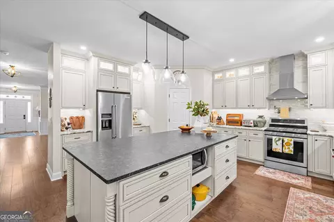 Kitchen - 410 Wynfield Dr, Tyrone, GA 30290 photo 2 of 5