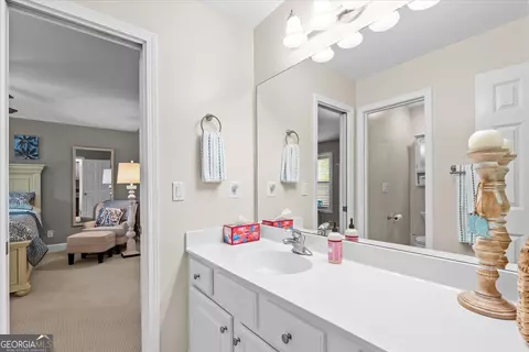 Bath - 410 Wynfield Dr, Tyrone, GA 30290 photo 7 of 8