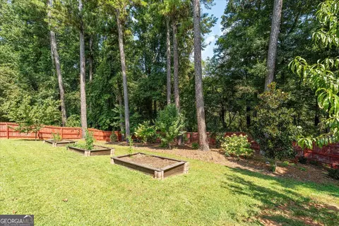 Exterior - 410 Wynfield Dr, Tyrone, GA 30290 photo 11 of 19