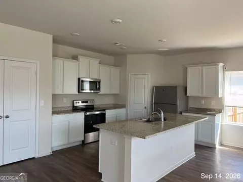 Kitchen - 579 Meadows Farm Dr, Monroe, GA 30655 photo 1 of 1