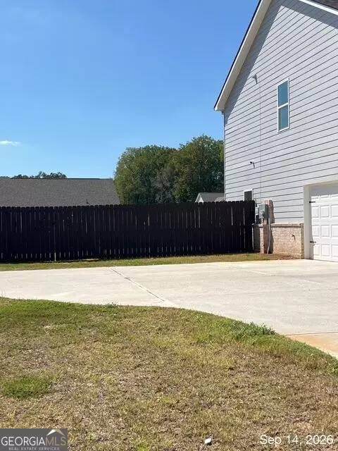 Exterior - 579 Meadows Farm Dr, Monroe, GA 30655 photo 1 of 4