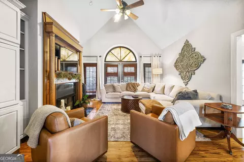 Living - 401 Ginger Trl, Demorest, GA 30535 photo 1 of 2