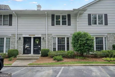 136 Peachtree Memorial Dr NW #PA8, Atlanta, GA 30309