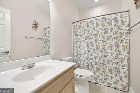 Bath - 207 Crestview Trce, Gray, GA 31032 photo 3 of 3