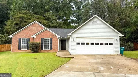 1320 Opal Cir, Lawrenceville, GA 30043