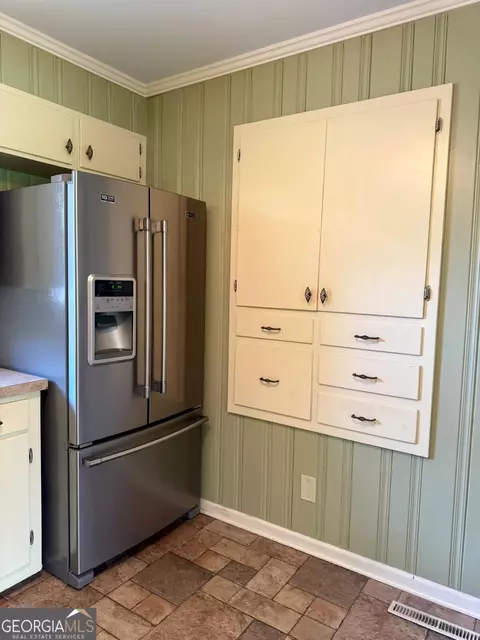 Kitchen - 506 E 26th Ave, Cordele, GA 31015 photo 3 of 3