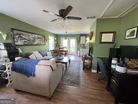 Living - 613 Chambers Rd, Commerce, GA 30530 photo 2 of 3