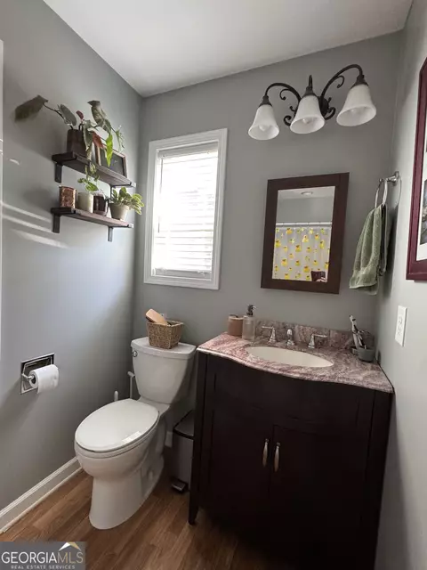 Bath - 613 Chambers Rd, Commerce, GA 30530 photo 2 of 2