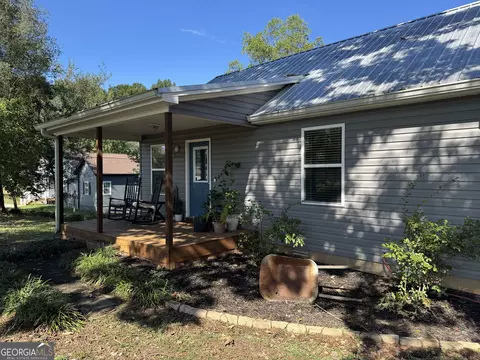 Exterior - 613 Chambers Rd, Commerce, GA 30530 photo 8 of 18