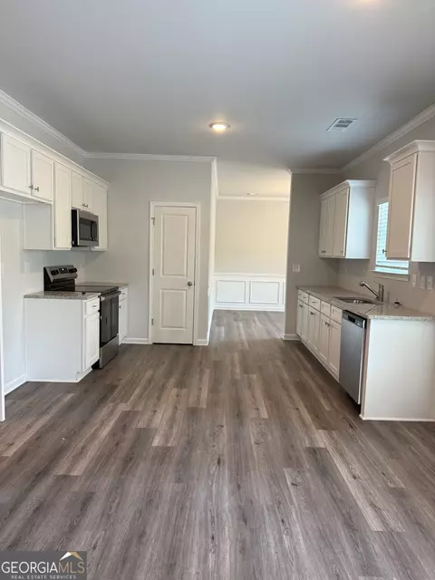 Kitchen - 120 Hampton Way, Macon, GA 31220 photo 1 of 3