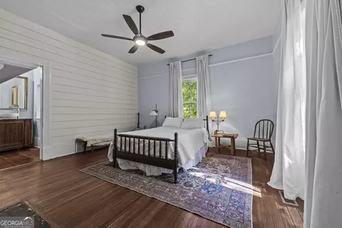 Bedroom - 215 E Dixie Hwy, Rutledge, GA 30663 photo 1 of 10