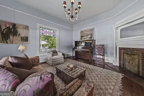 Living - 215 E Dixie Hwy, Rutledge, GA 30663 photo 2 of 2