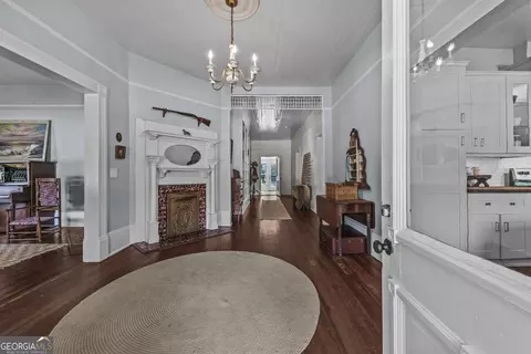 Entry Way - 215 E Dixie Hwy, Rutledge, GA 30663 photo 2 of 5