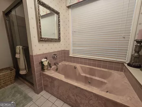 Bath - 206 Echo Ln, Warner Robins, GA 31088 photo 2 of 3