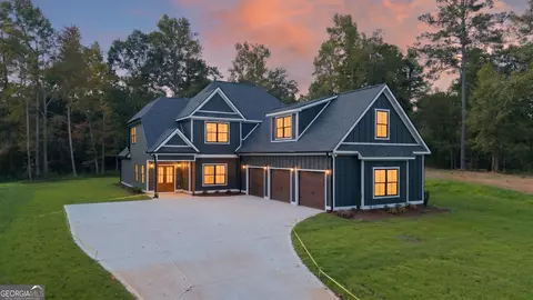 11 Peninsula Dr, Monticello, GA 31064