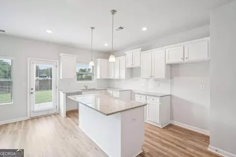 Entry Way - 5832 Maddox Rd, Morrow, GA 30260 photo 3 of 13